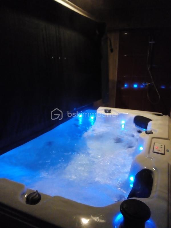 Maison chambre d'hôtes - 283 m² - 8 pièces