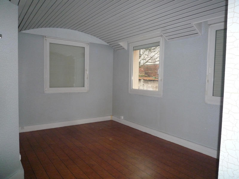 Bureau - 127 m² - 7 pièces