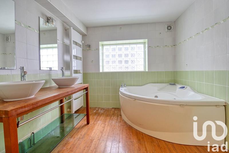 Maison de maîtres - 217 m² - 9 pièces