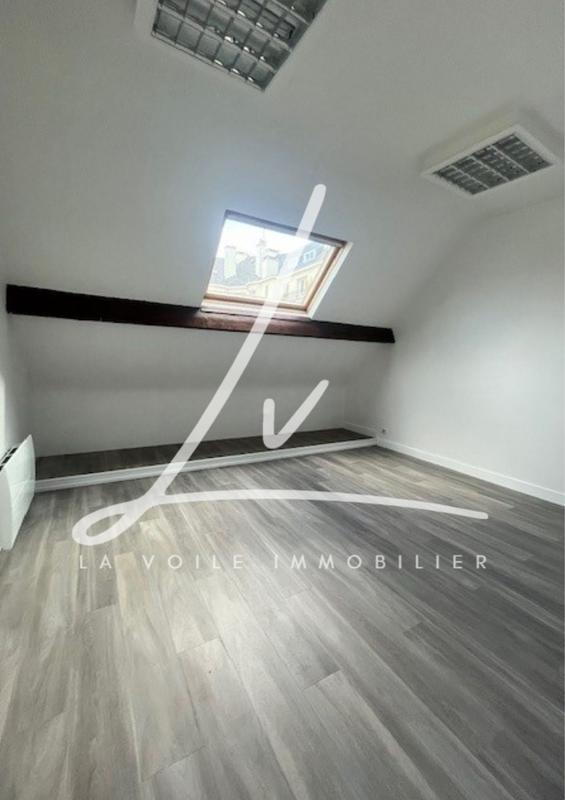 Bureau - 143 m² - 5 pièces