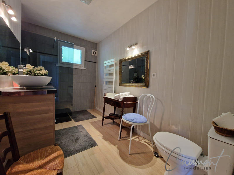 Maison - 262 m² - 9 pièces