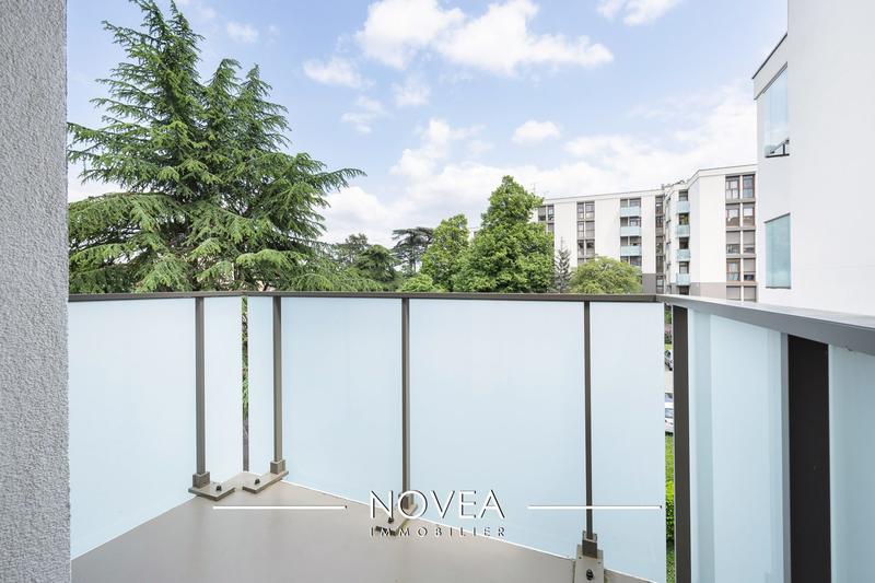 Appartement - 80 m² - 5 pièces