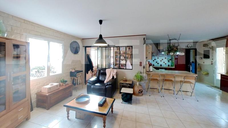 Maison traditionnelle - 99 m² - 6 pièces