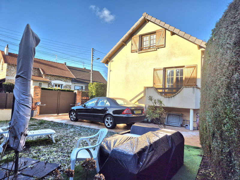 Maison - 105 m² - 5 pièces