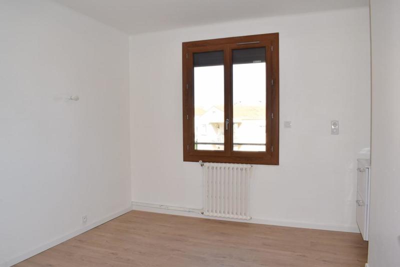 Appartement - 93 m² - 5 pièces