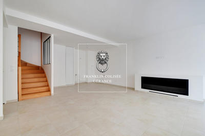 Maison - 97 m² - 5 pièces