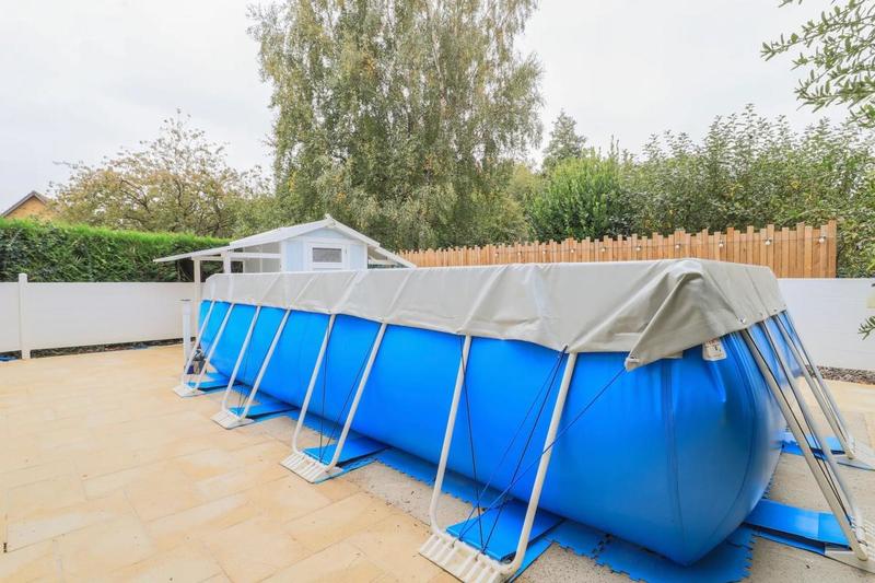 Maison - 238 m² - 7 pièces