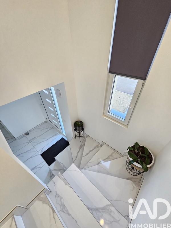 Maison - 144 m² - 5 pièces