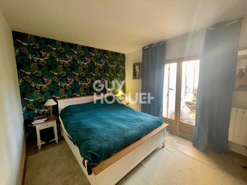 Maison - 320 m² - 9 pièces