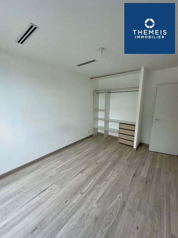 Maison - 81 m² - 5 pièces