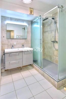 Appartement - 77 m² - 4 pièces