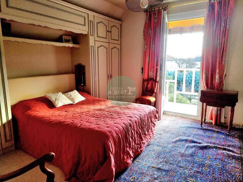 Maison - 154 m² - 8 pièces