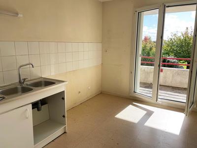 Appartement - 100 m² - 5 pièces