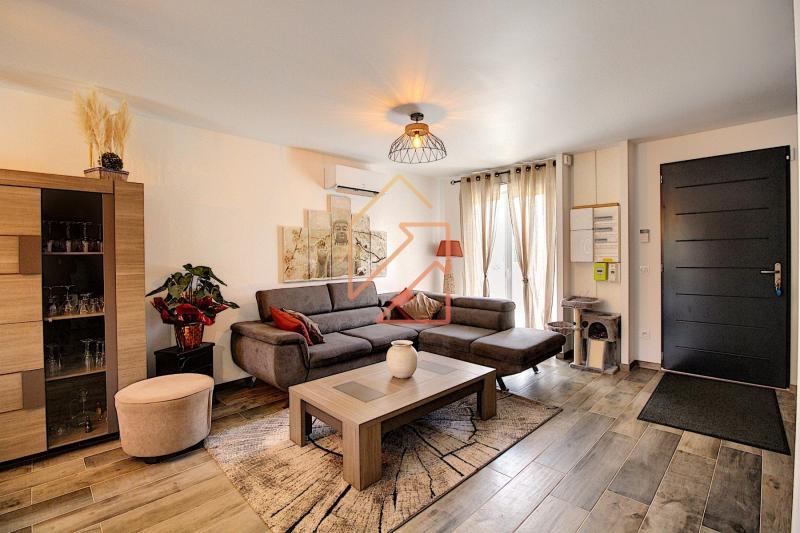 Maison - 104 m² - 5 pièces