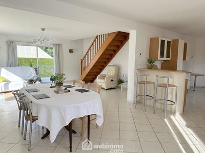 Maison - 193 m² - 6 pièces