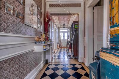 Maison de maîtres - 500 m² - 14 pièces