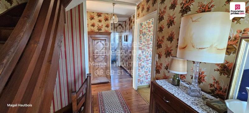 Propriété - 197 m² - 10 pièces