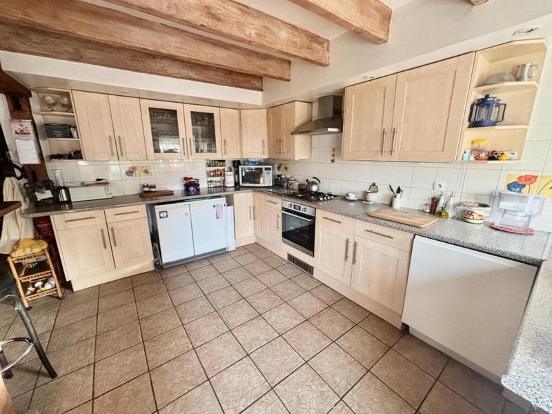 Maison en pierre - 317 m² - 15 pièces