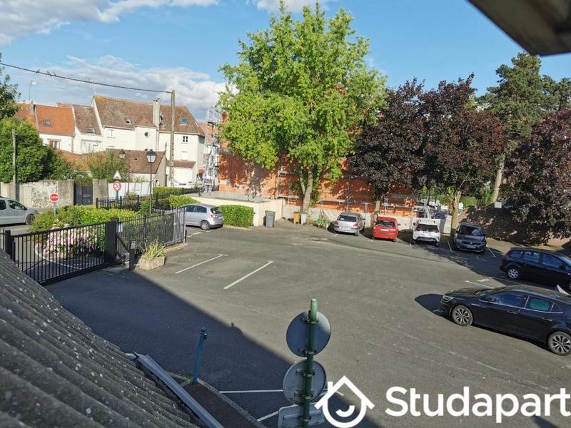 Chambre - 12 m² - 1 pièce