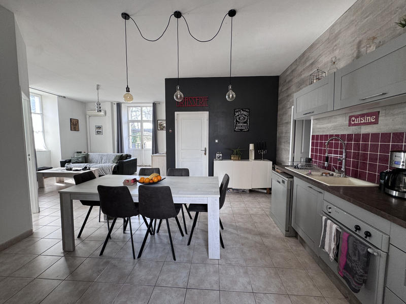 Appartement - 64 m² - 3 pièces