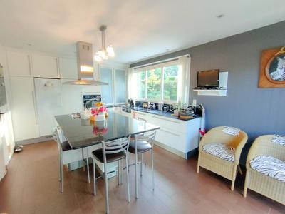 Propriété - 167 m² - 7 pièces