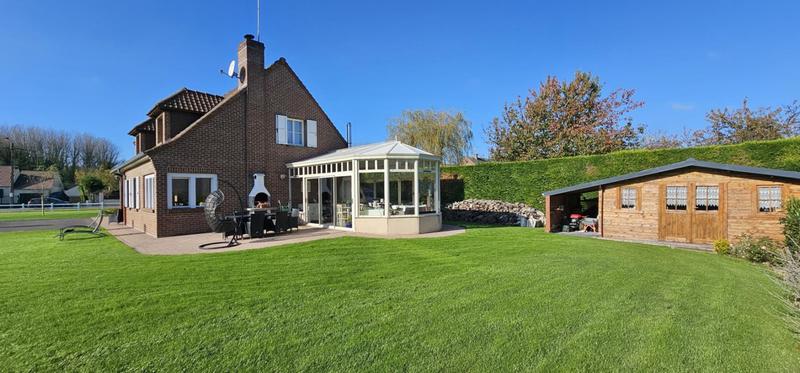 Pavillon - 197 m² - 8 pièces