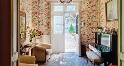 Maison de maîtres - 293 m² - 11 pièces