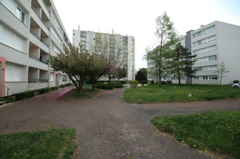 Appartement - 83 m² - 4 pièces