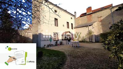 Maison - 93 m² - 4 pièces