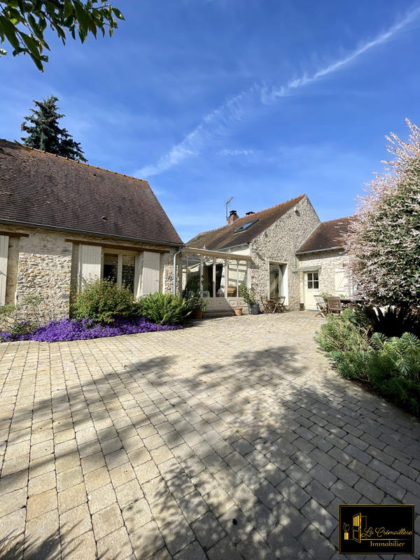 Maison ancienne - 190 m² - 10 pièces