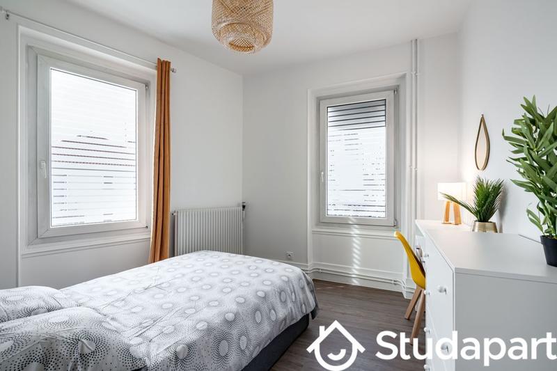 Chambre - 192 m² - 1 pièce