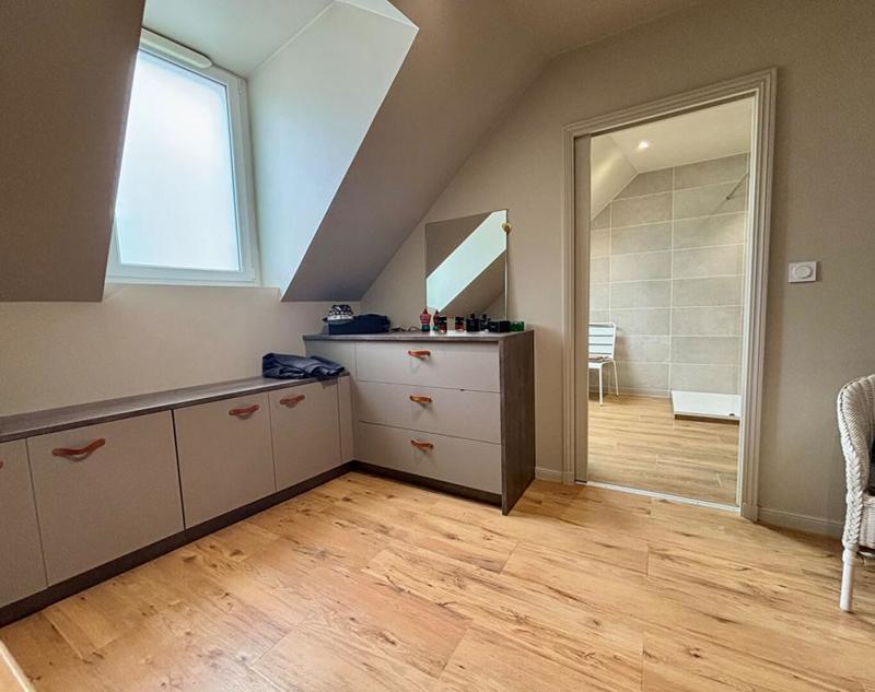 Maison - 167 m² - 6 pièces