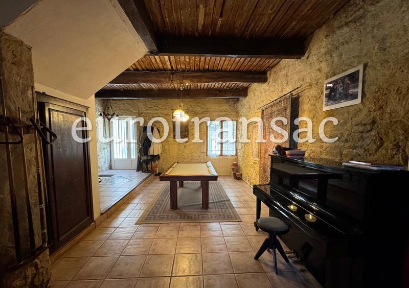Maison de village - 205 m² - 5 pièces