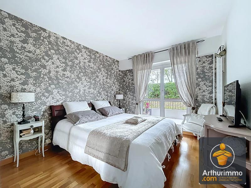 Appartement - 101 m² - 5 pièces