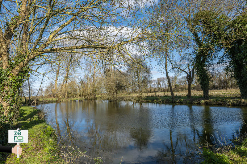 Maison - 422 m² - 24 pièces