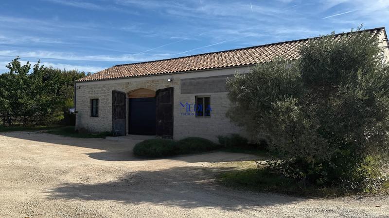 Local commercial - 159 m²