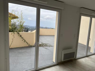 Appartement - 79 m² - 3 pièces