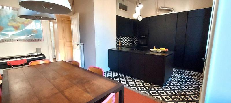 Appartement - 171 m² - 6 pièces