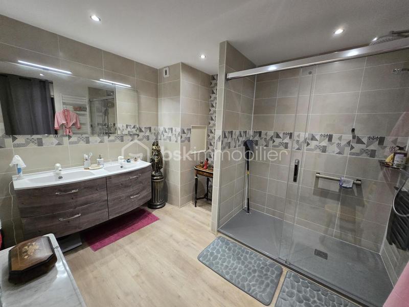 Appartement - 152 m² - 5 pièces