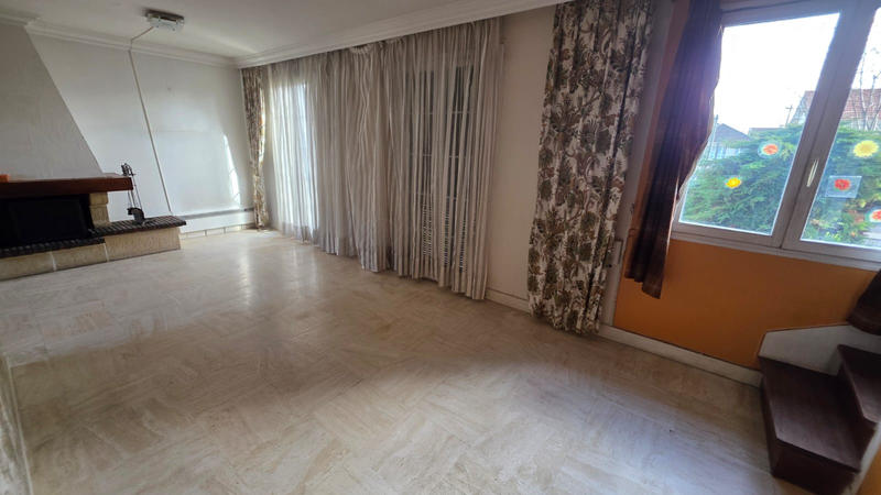 Maison - 80 m² - 5 pièces