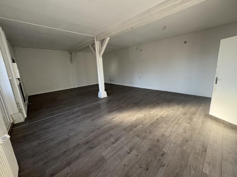 Local d'activités - 106 m²