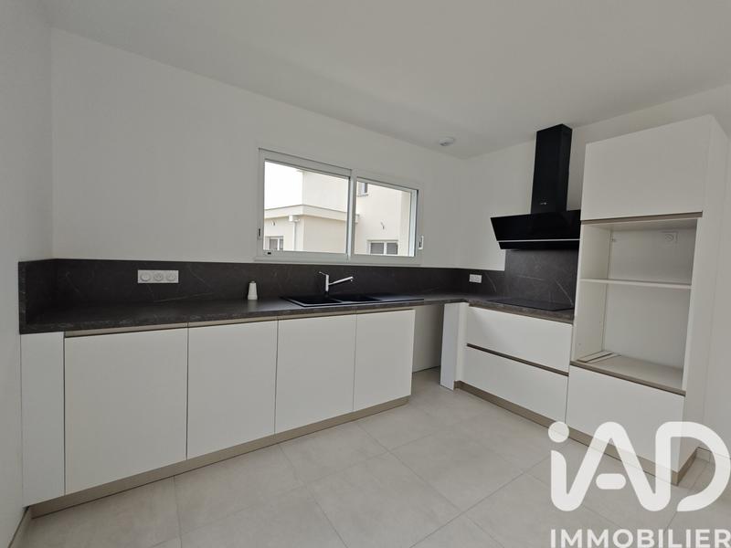 Maison - 102 m² - 5 pièces