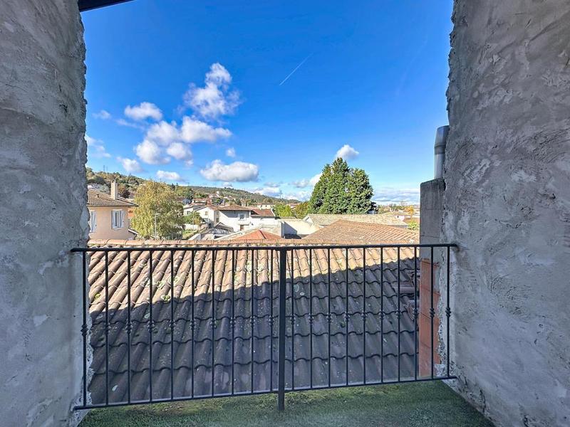 Appartement - 64 m² - 2 pièces