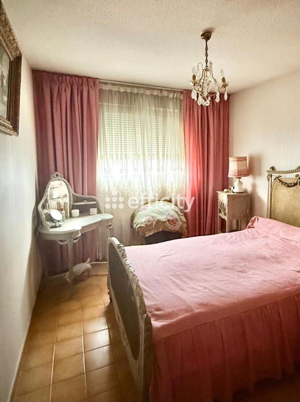 Appartement - 82 m² - 3 pièces