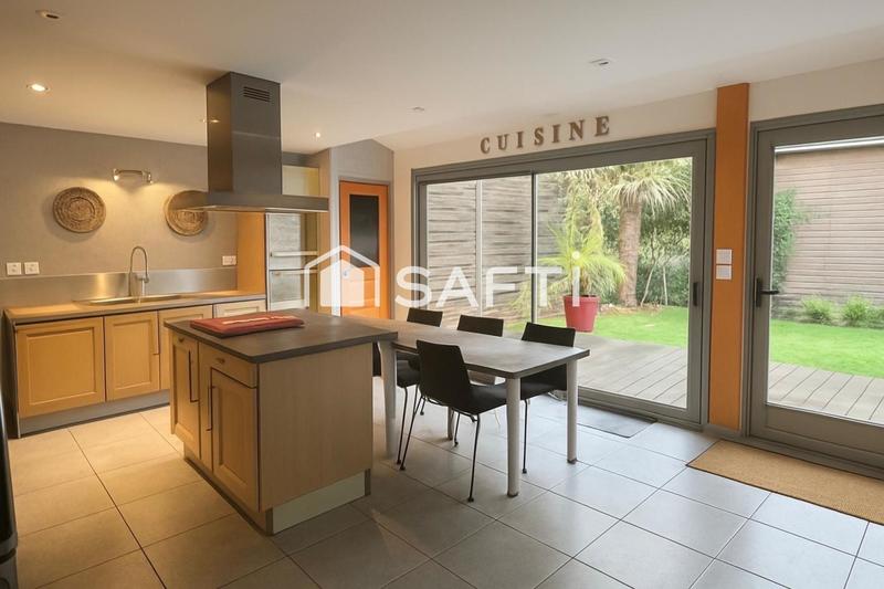 Maison - 112 m² - 7 pièces