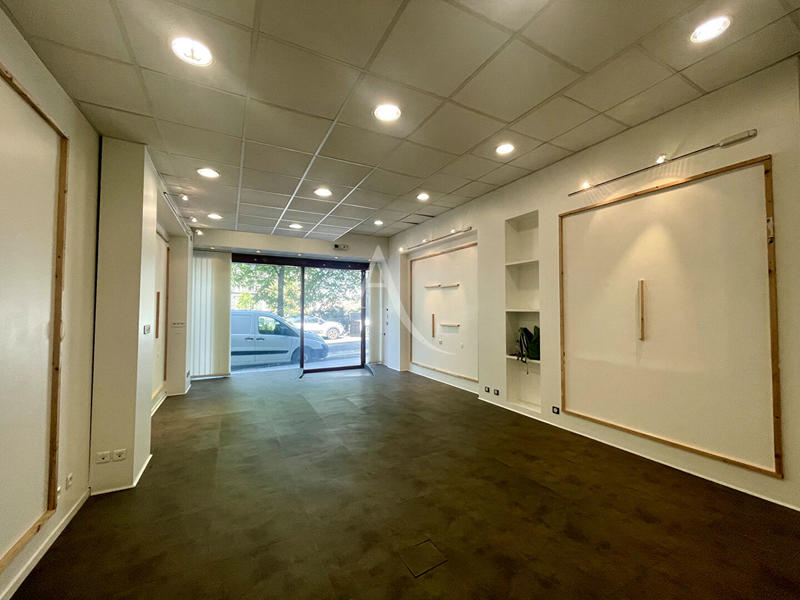 Local commercial - 73 m²