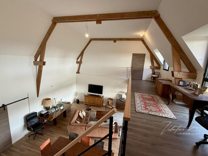 Maison - 277 m² - 8 pièces