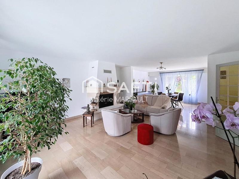 Maison - 185 m² - 6 pièces