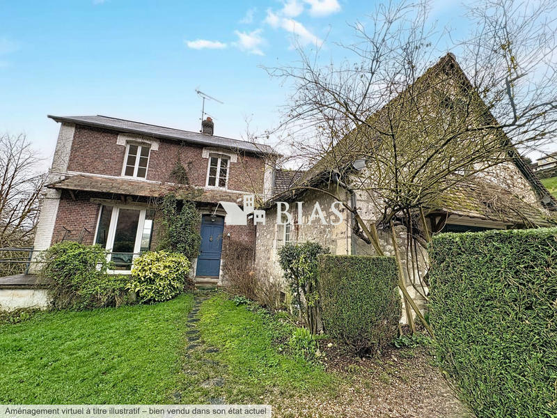 Maison - 246 m² - 9 pièces