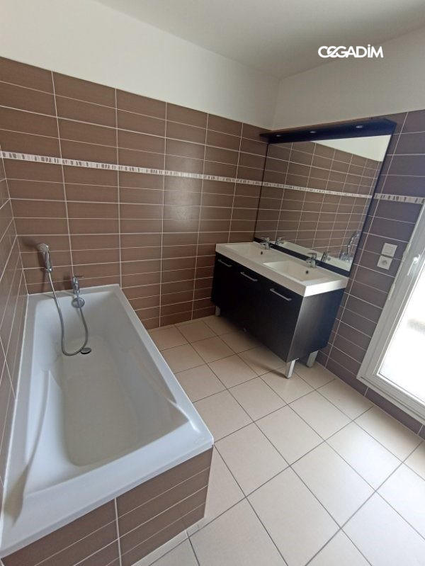 Appartement - 108 m² - 4 pièces